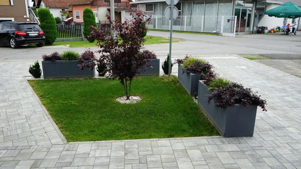 Roomsb Slavonski Brod Exteriér fotografie